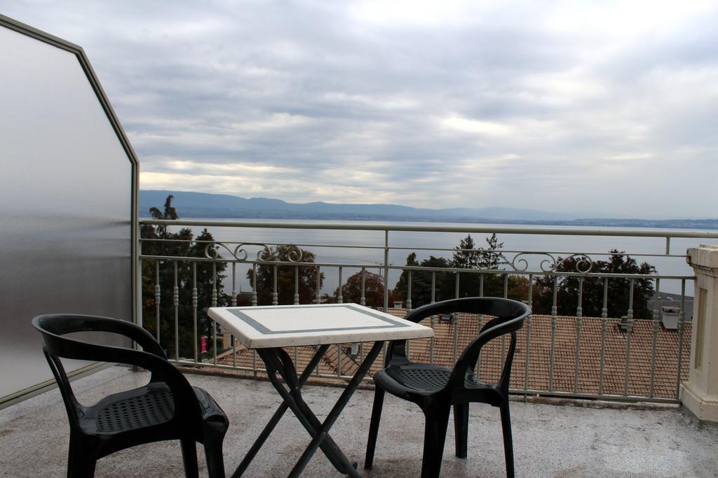 Hotel Evian Express - Terminus Экстерьер фото