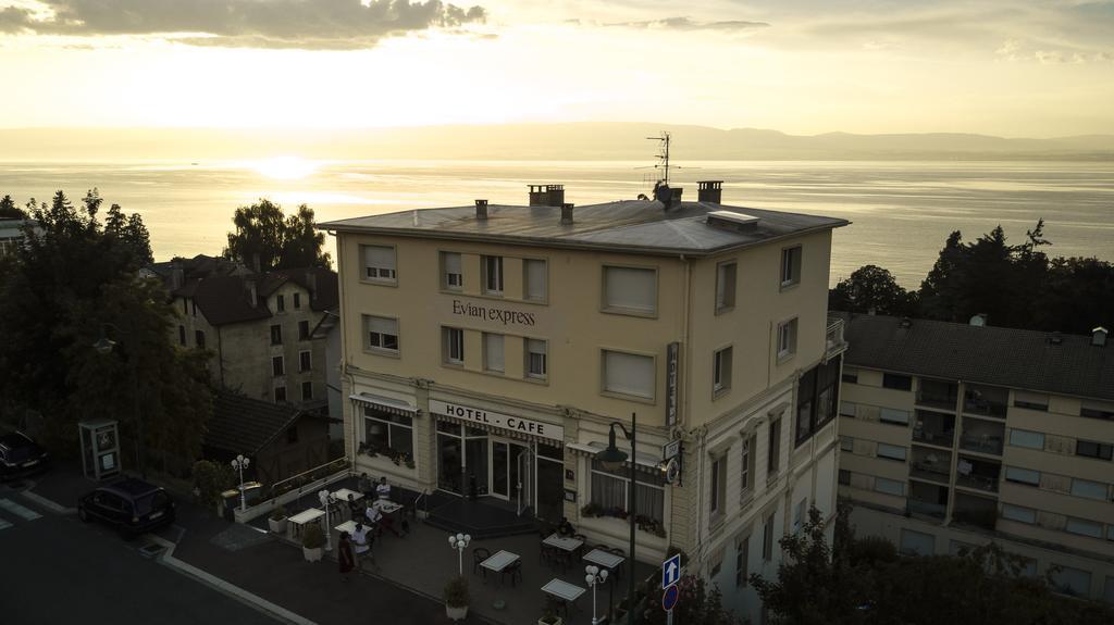 Hotel Evian Express - Terminus Экстерьер фото