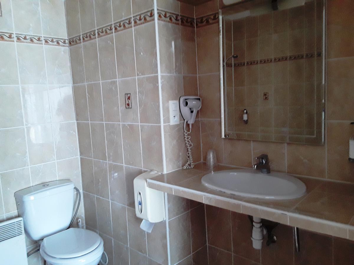 Hotel Evian Express - Terminus Экстерьер фото